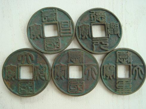 2��Ǯ�ҵı��棬���Ʋ�ͬ���Ҽ򵥽��ͣ�û�е�����ٵ����뻮һ��