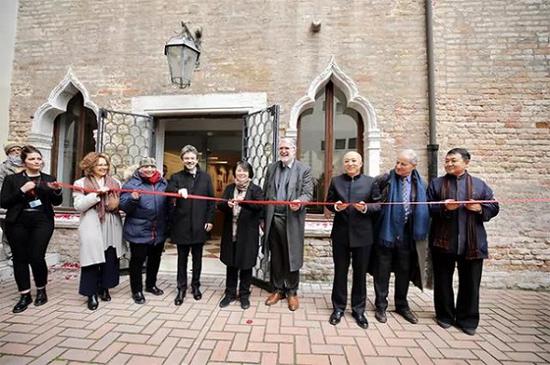 ��չ�ŶӼ��α�Ϊչ������