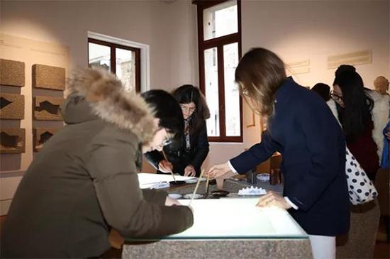 �����������ġ�ػͱڻ�