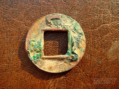 2��������Ǽ��ߡ�����ĥ��Ǯ��