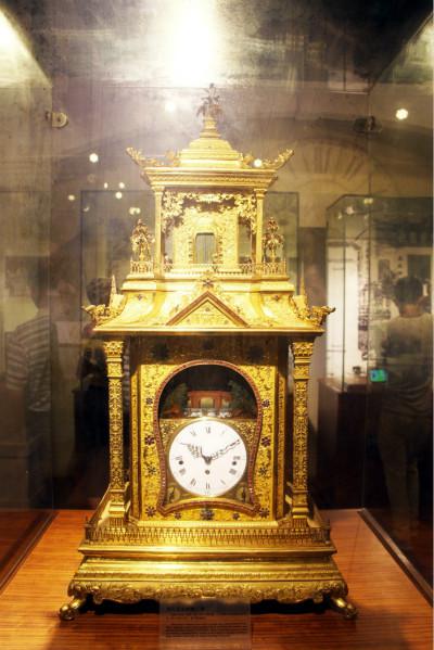 ��Ǭ¡ ͭ�ƽ���Ѽת��ͤʽ�ӣ�Ҳ�С��̽�תѼ�ӡ�������ͼƬ����κ���������ṩ��