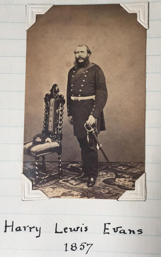 Ӣ��������У����?����˹?����˹��Harry Lewis Evans��