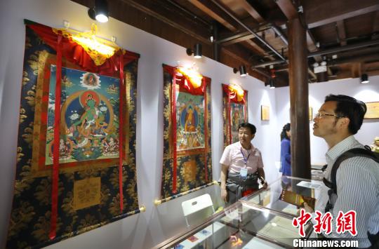 ͼΪ�����ƿ������� ��