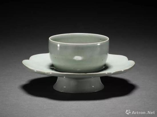 �� ��Ӣ����ݲ���Ҥյ�У�������Ƕȿ��ܿ���3�����Ե�