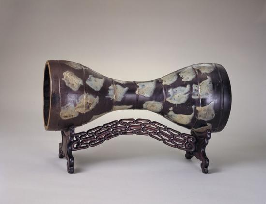 ³ɽҤ�������ģ���58.9cm������ֱ��22.2cm��