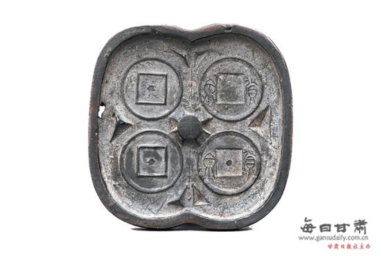 ��Ȫͭĸ������