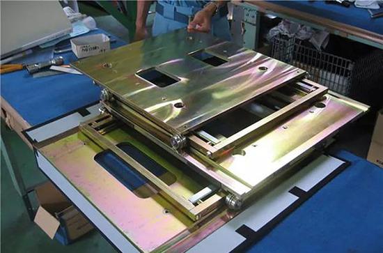 2009���𣬲��õ��ձ��������豸�ڲ��ṹ