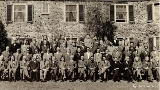 ��˼�ɣ�ǰ�����ߣ��μ�����˹�ٴ�ѧ�ٿ��ġ�Զ���Ļ�����ᡱ���ֻ�