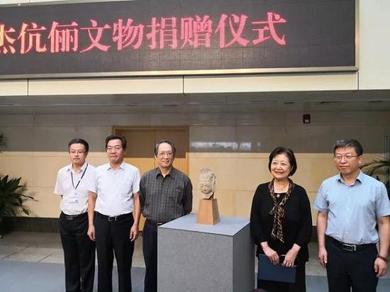 �����ܷ��ھ����ֳ���