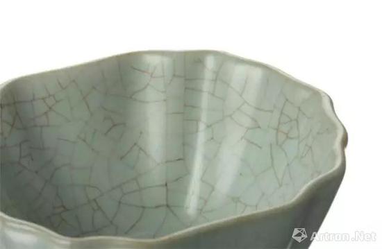 ��ν������